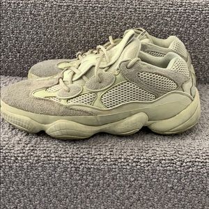 Yeezy 500